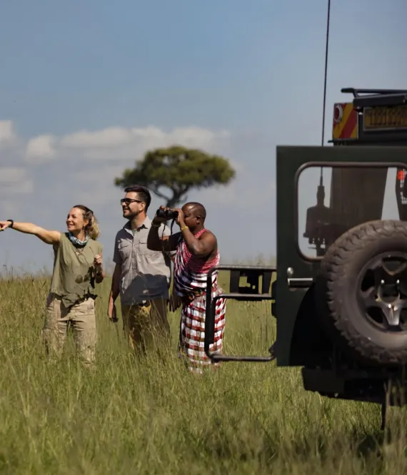 Guests with private safari guide in Kenya